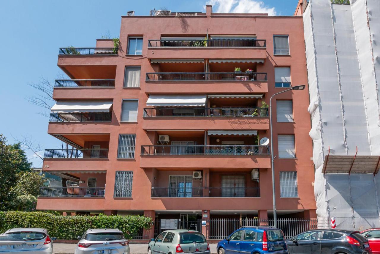 Ihost Luxury Apartment - Savona 112 Milan Bagian luar foto