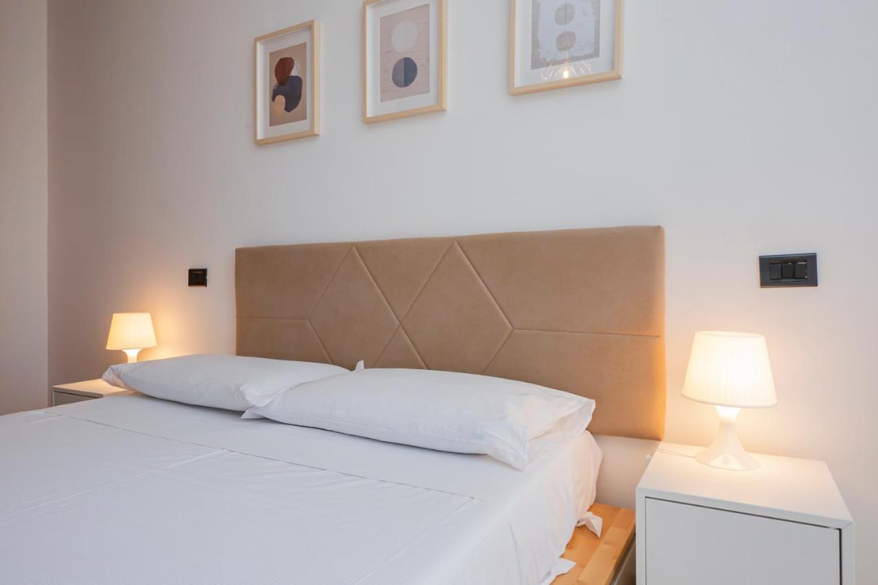 Ihost Luxury Apartment - Savona 112 Milan Bagian luar foto